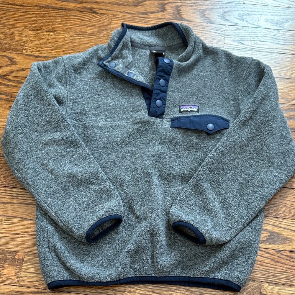 Patagonia Kids Gray and Navy Zip-Up Top